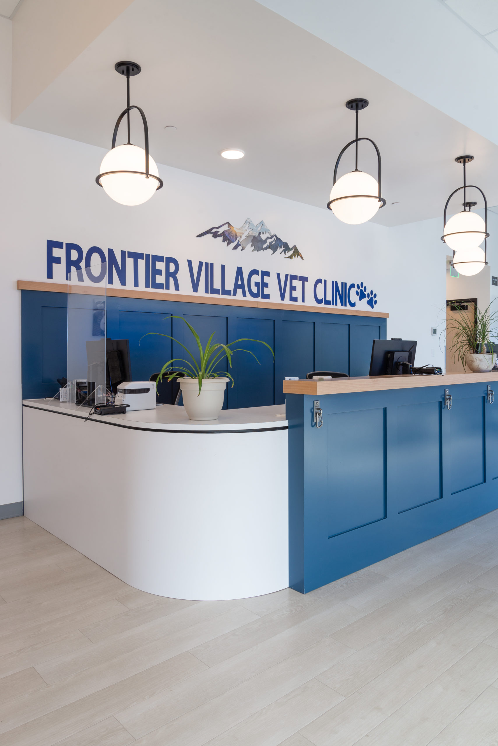 NVA’s Frontier Village Veterinary Clinic took the inspiration for the reception areas from the natural beauty of Lake Steven’s and the town’s historic turn of the century architecture
